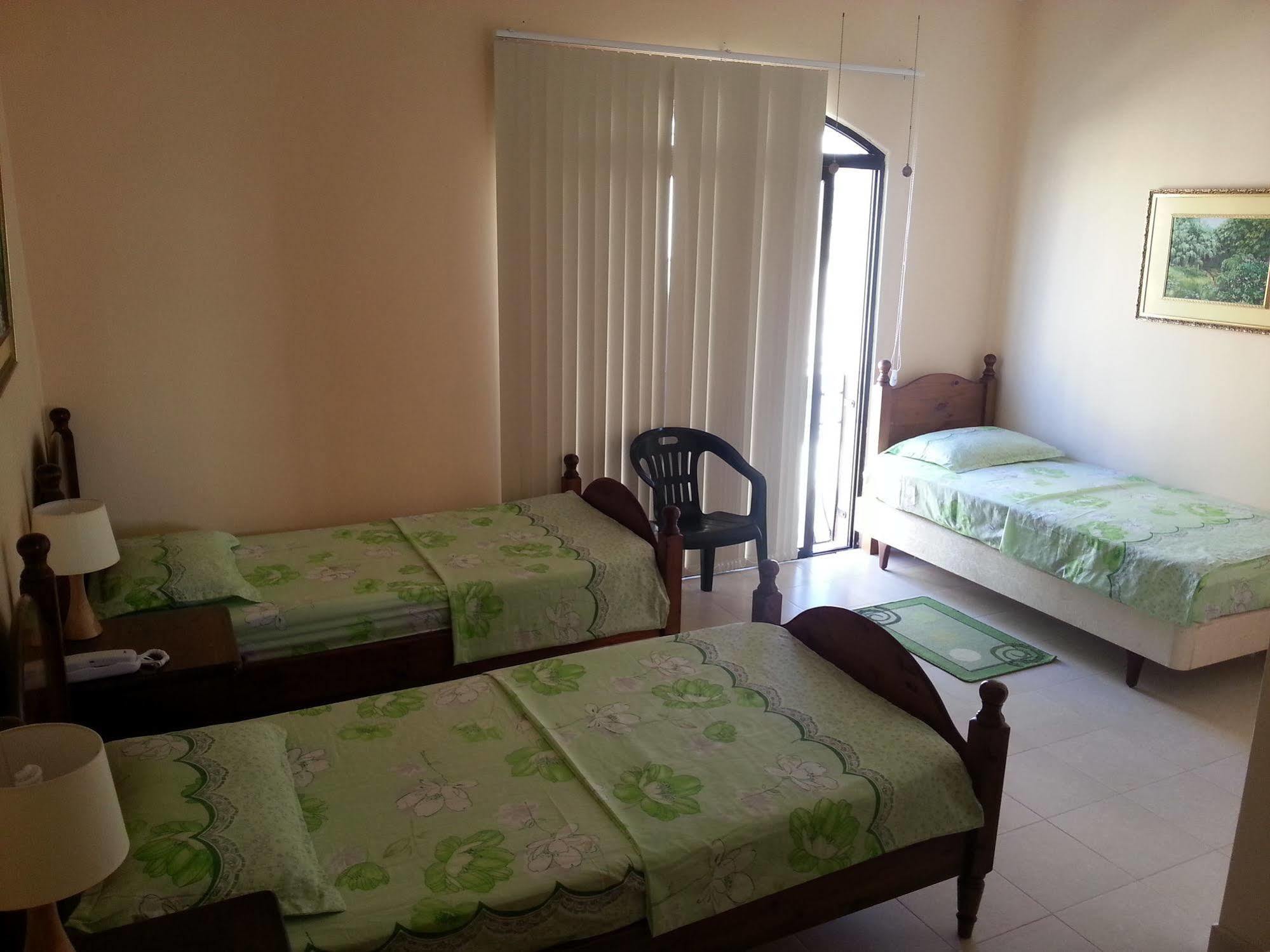 Akwador Guest House Marsaskala Ngoại thất bức ảnh