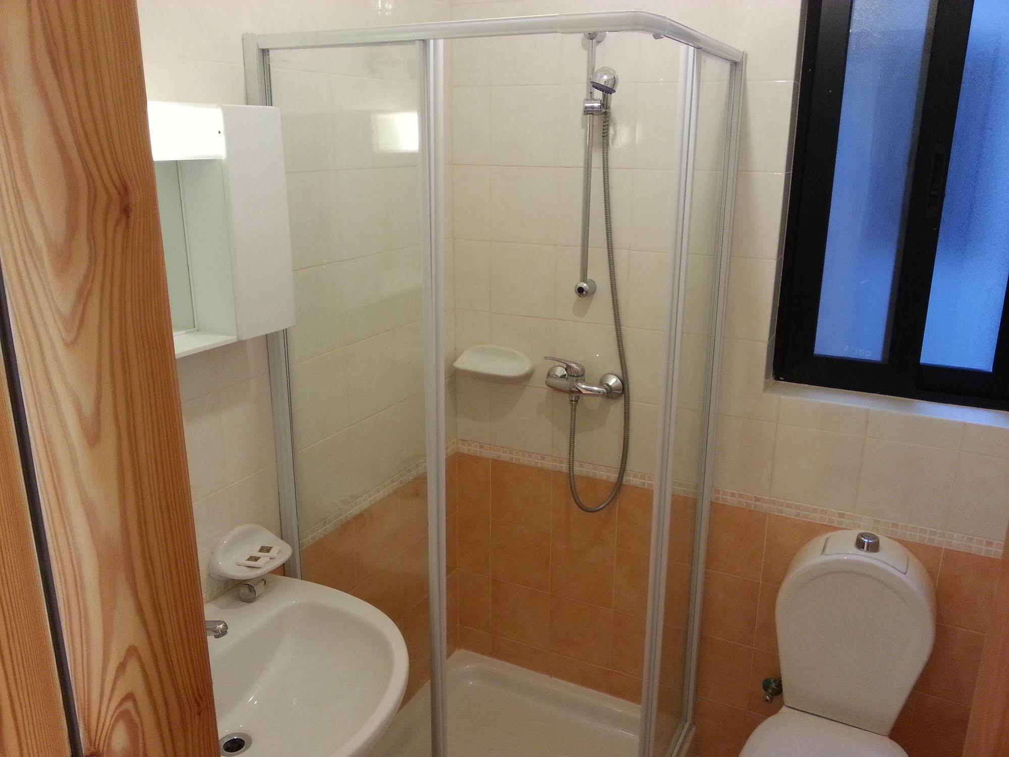 Akwador Guest House Marsaskala Ngoại thất bức ảnh