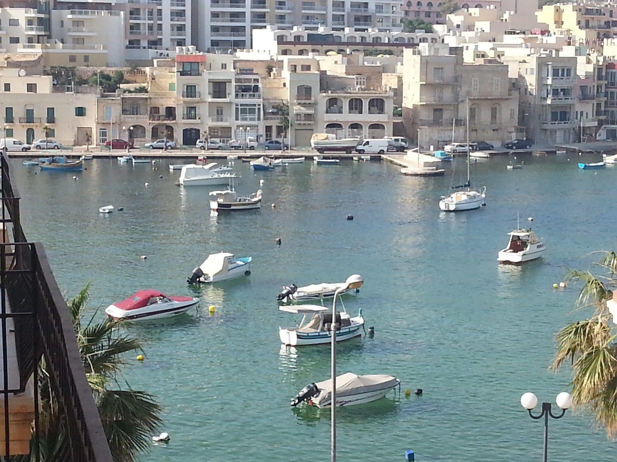 Akwador Guest House Marsaskala Ngoại thất bức ảnh