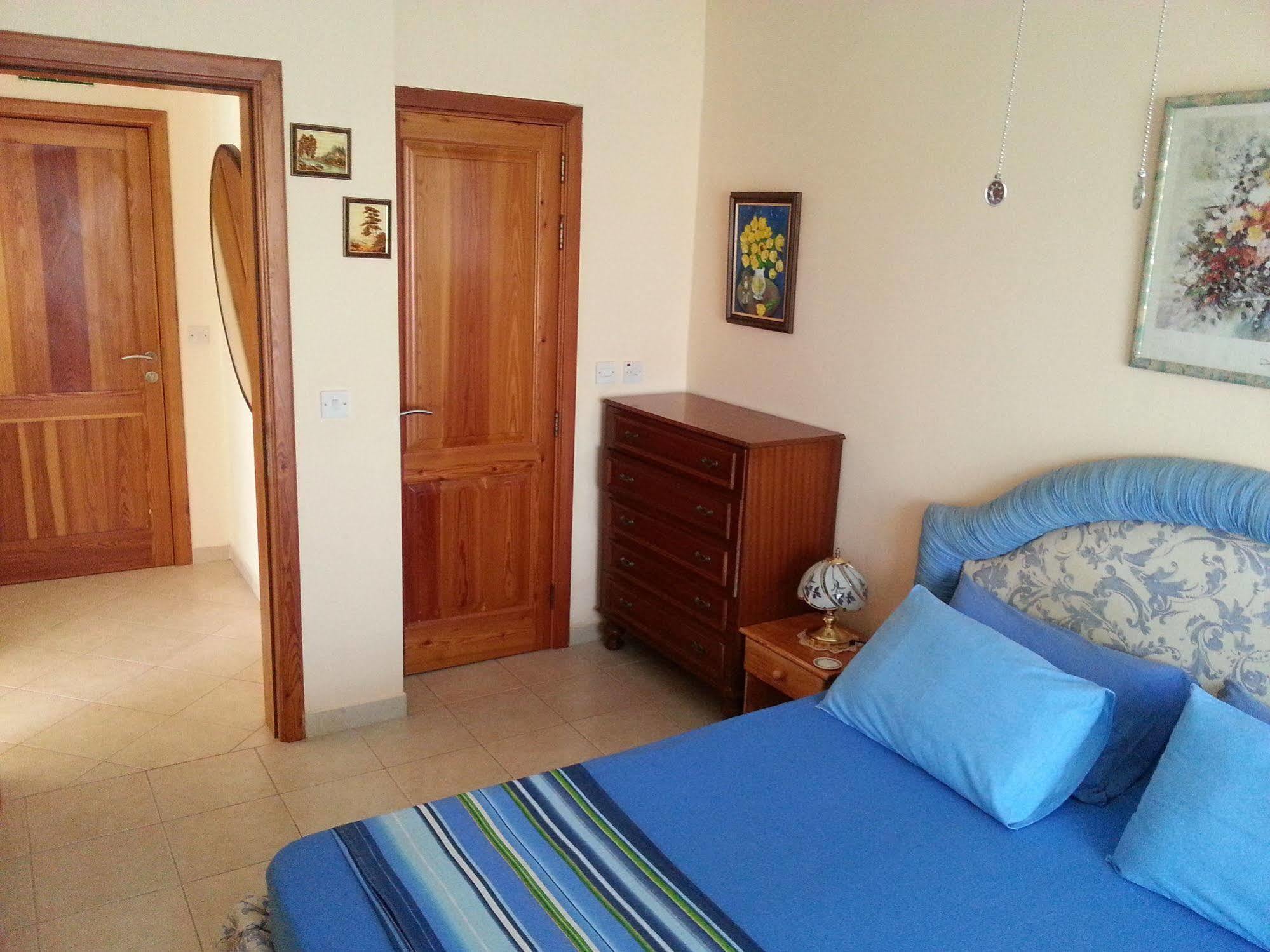 Akwador Guest House Marsaskala Ngoại thất bức ảnh